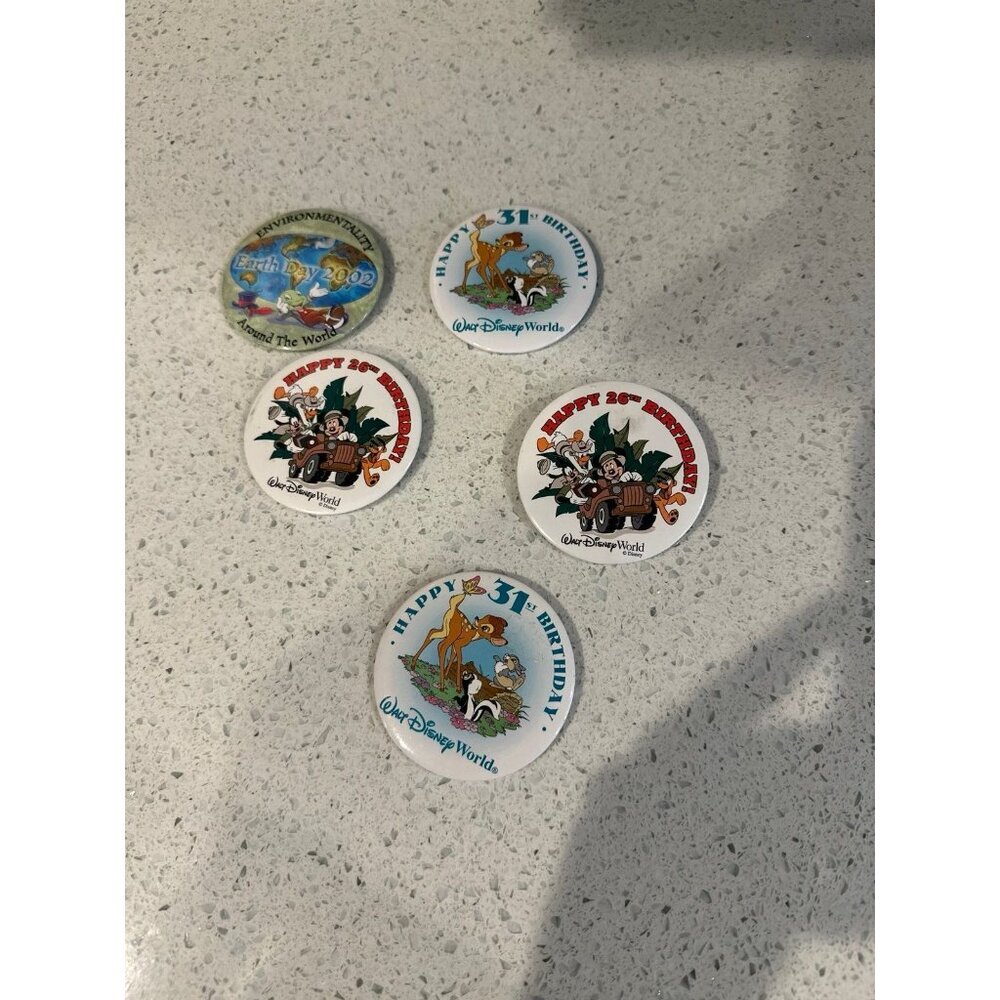 Disney button pin bundle - Picture 4 of 5